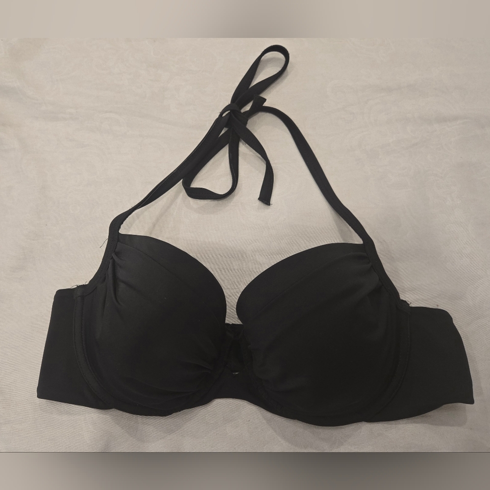 Victoria's Secret‎ Black Halter Bikini Top